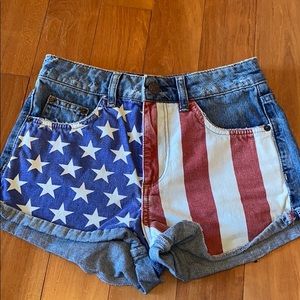 Topshop American flag denim shorts - size 25